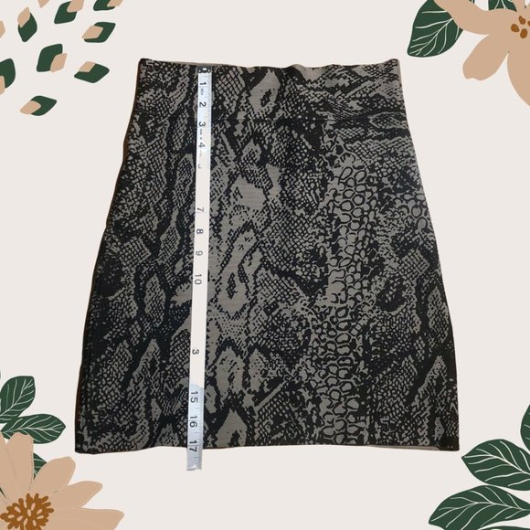 BCBG Bandage Skirt - Size S - Picture 2 of 5